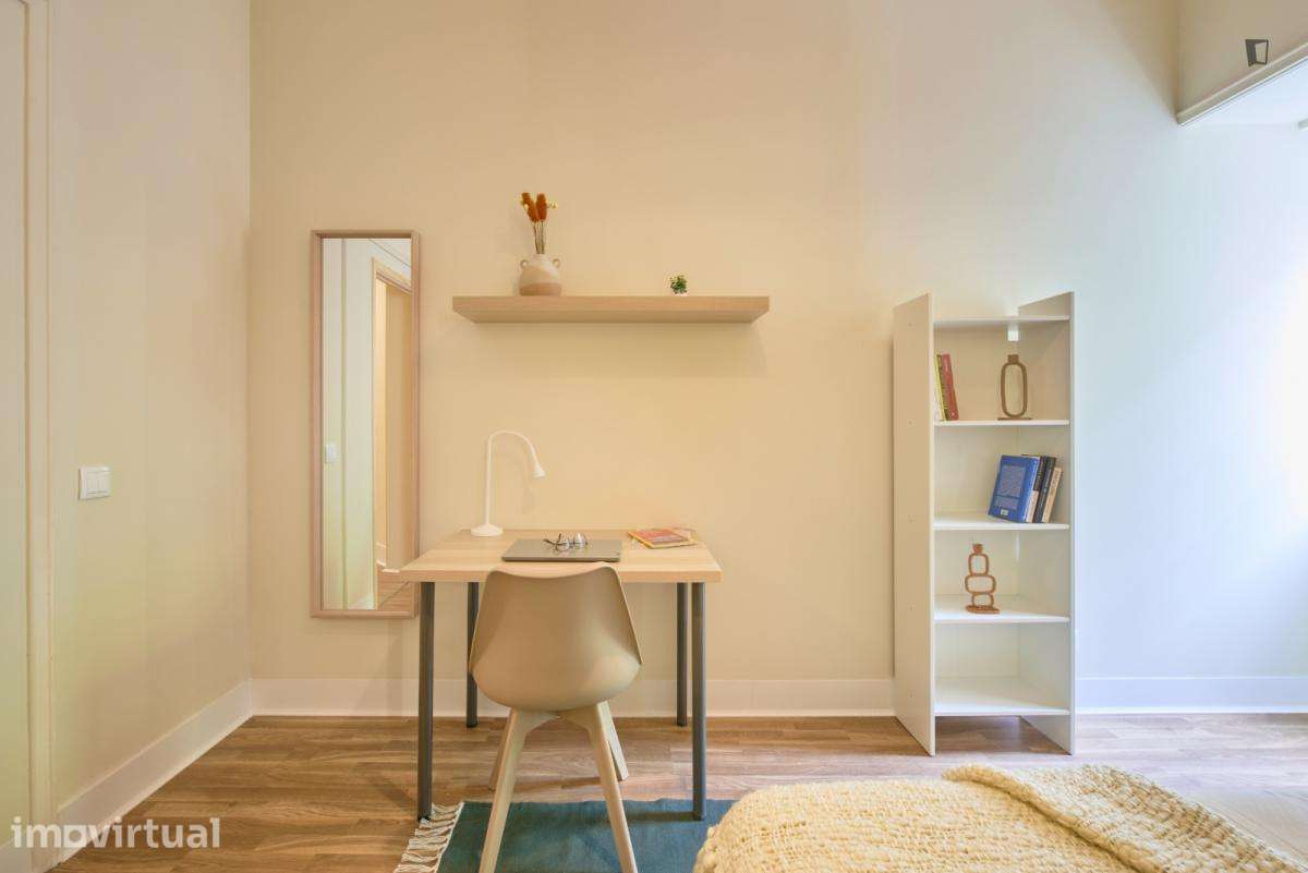 Quarto - localizado em Marquês de Pombal Lisbon - Grande imagem: 4/46