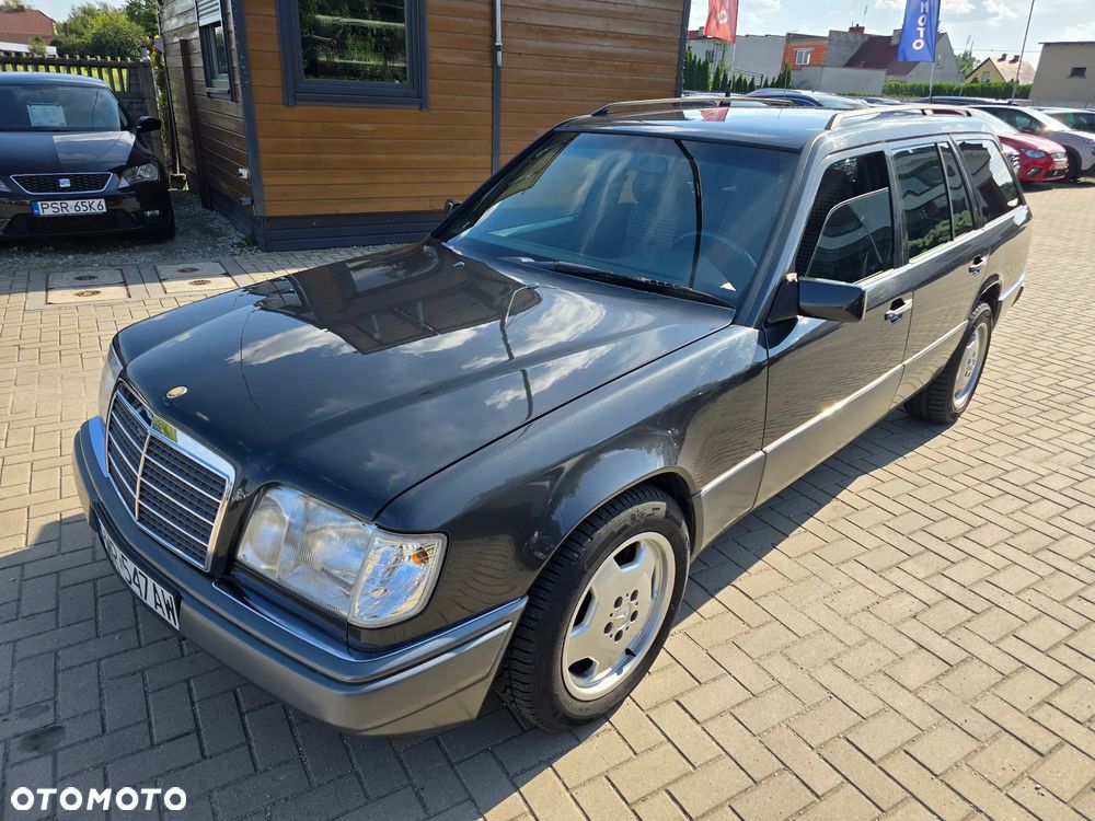 Mercedes-Benz Klasa E - 1