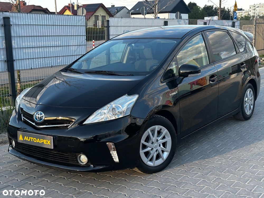 Toyota Prius+ (Hybrid) - 3
