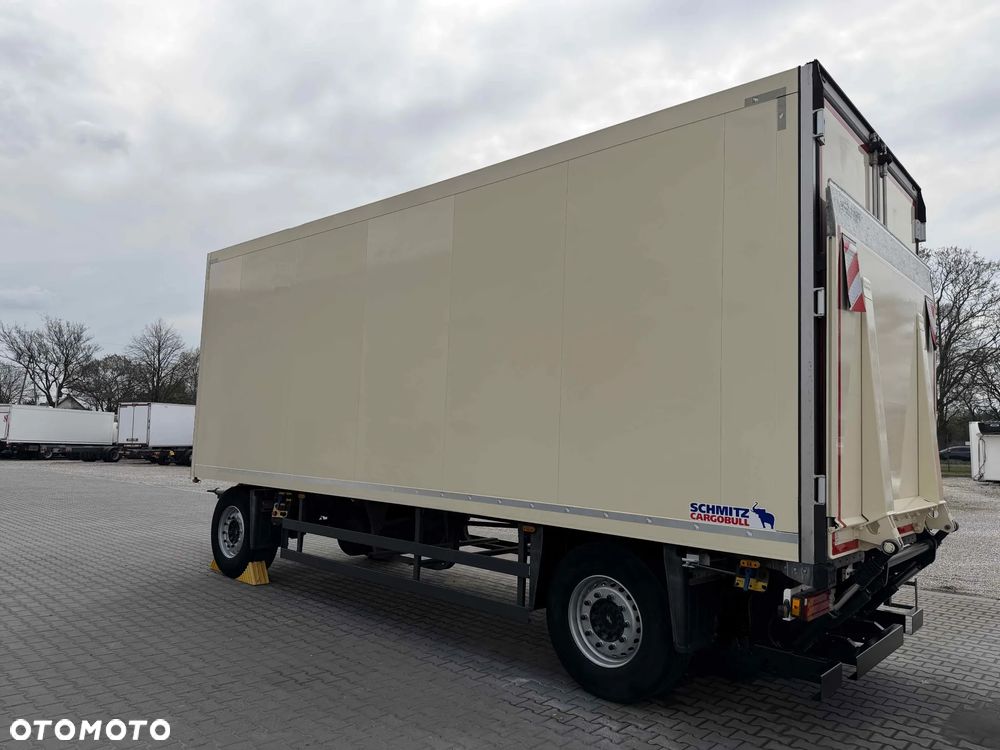 Schmitz Cargobull CHŁODNIA THERMO KING SLX 100 18 PALET - 4