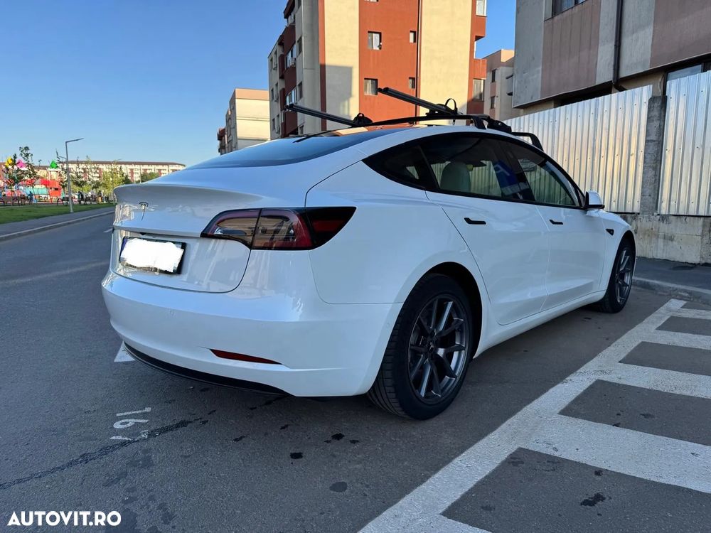 TESLA Model 3 2022 — imagine 7