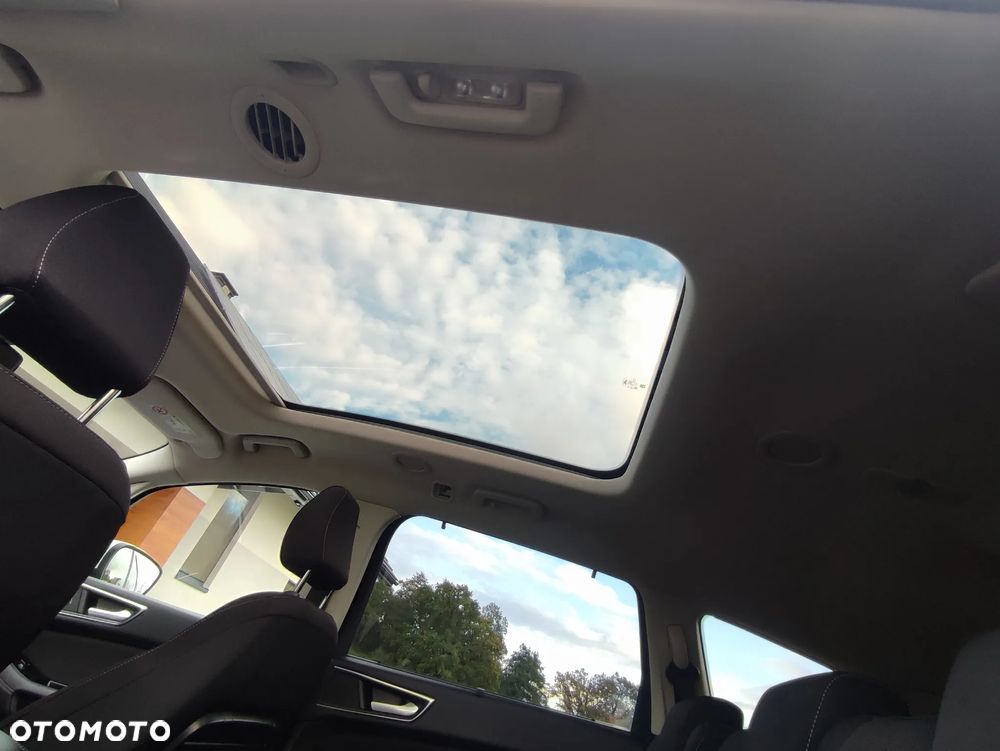 Ford S-Max 2.0 EcoBlue Titanium - 23