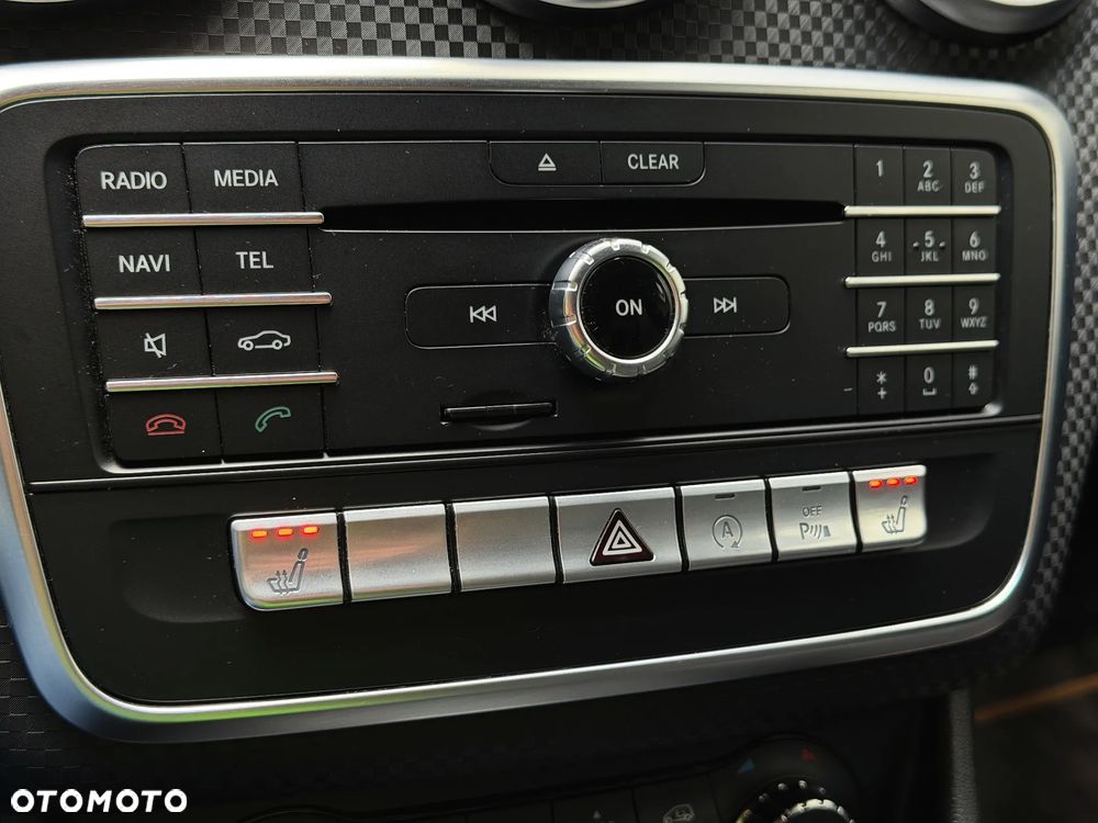 Mercedes-Benz Klasa A 200 (BlueEFFICIENCY) Urban - 26
