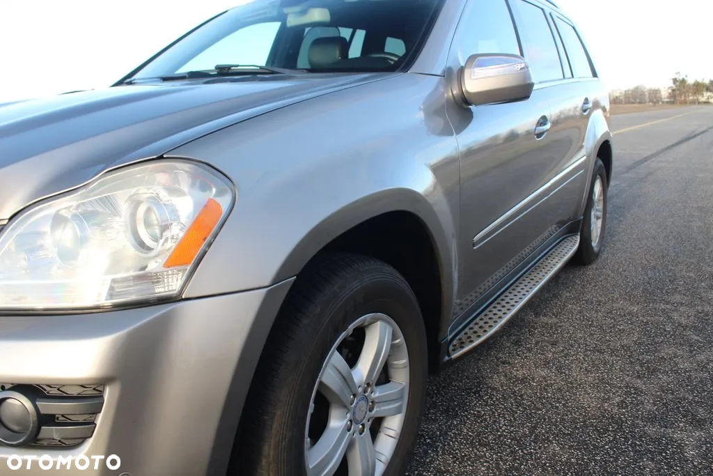 Mercedes-Benz GL 450 - 15