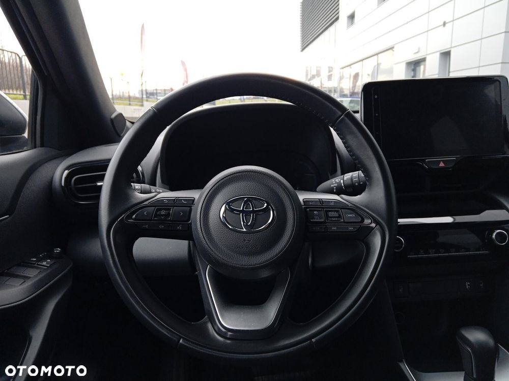 Toyota Yaris Cross - 16