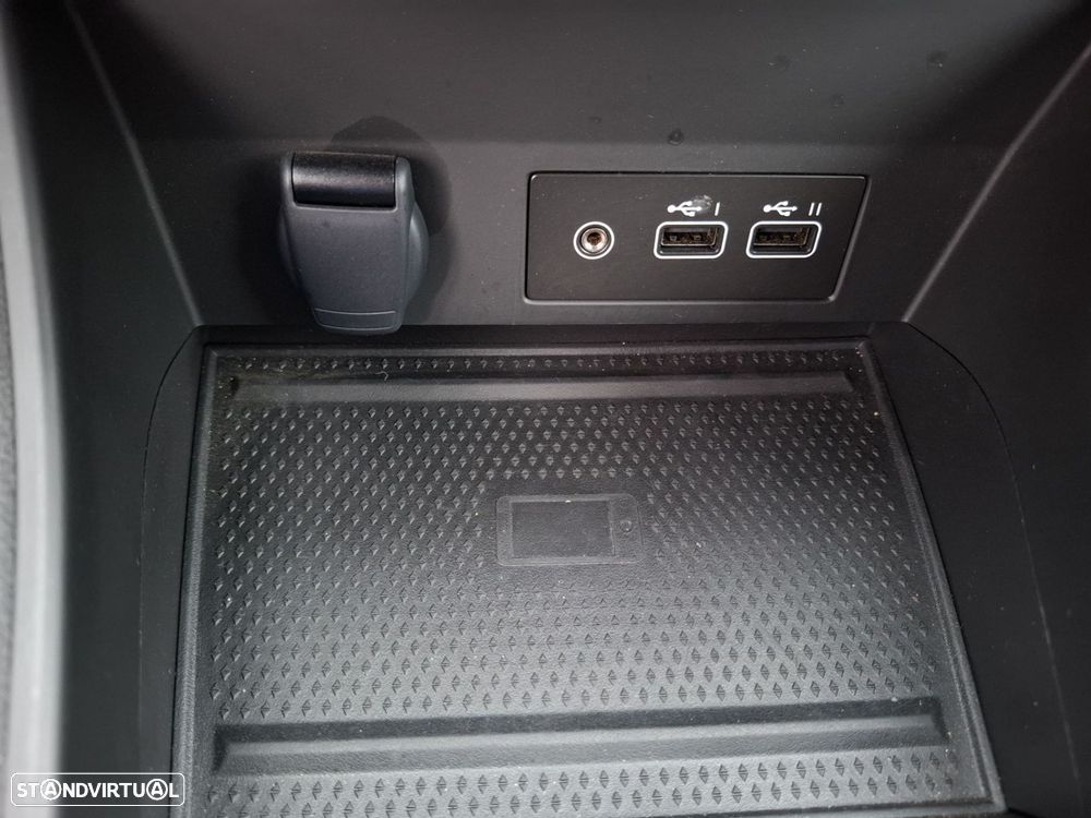 Renault Captur 1.0 TCe RS Line — fotografia 23