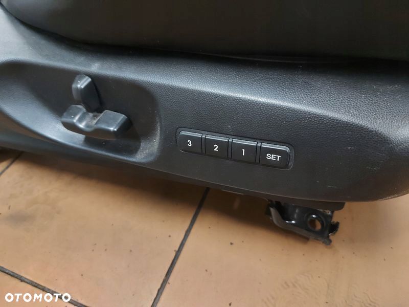 mazda cx-7 lift fotel prawy przód skóra grzany elektryka pamięć uk - 8
