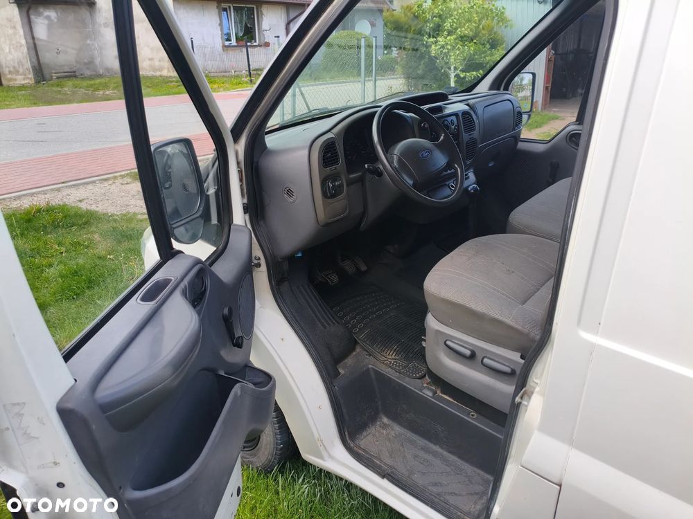 Ford Transit - 15