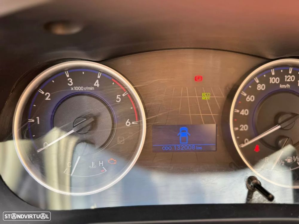 Toyota hilux 2.4 d-4d 4wd cs ch - 3