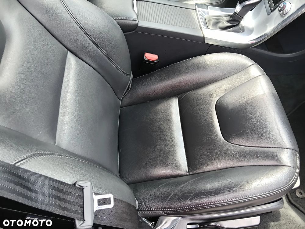 Volvo XC 60 D3 Geartronic Summum - 13