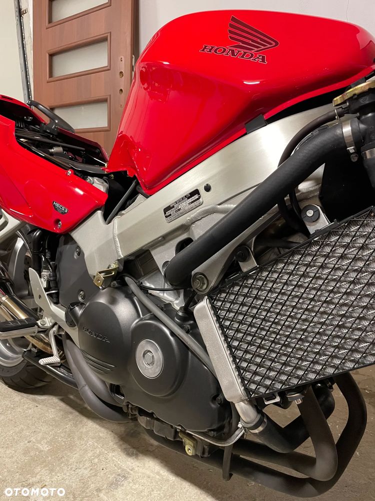 Honda VFR - 26
