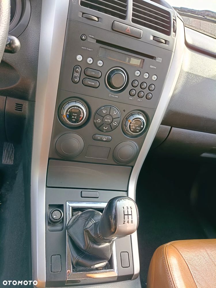 Suzuki Grand Vitara - 14