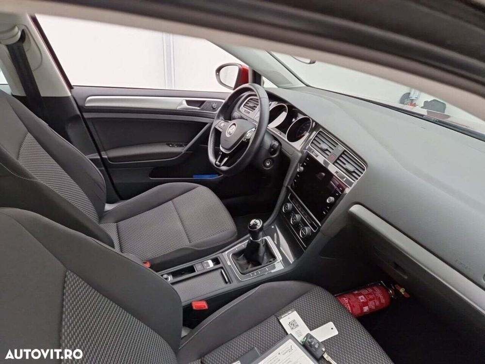 Volkswagen Golf 1.6 TDI Trendline - 4