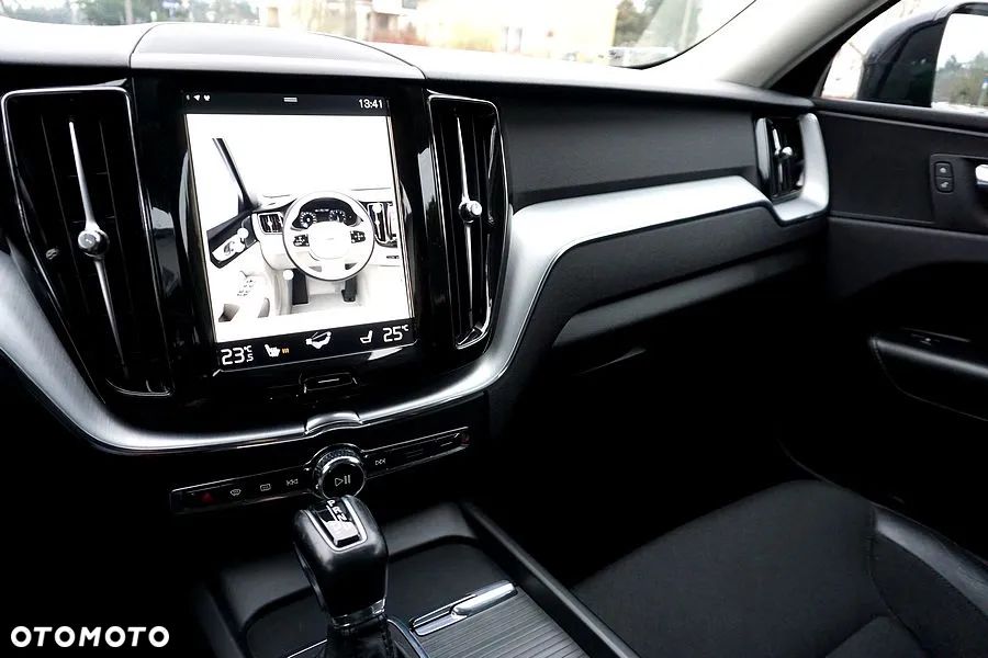 Volvo XC 60 D4 AWD Geartronic Momentum - 34