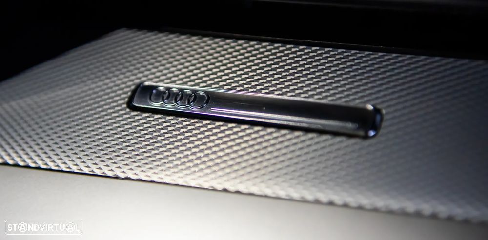 Audi A3 Sportback 45 TFSIe S tronic S line - 33