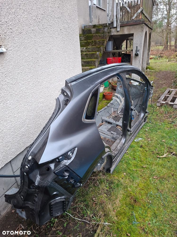 Mazda cx-30 część blacharska, cięta,  bok prawy - 2