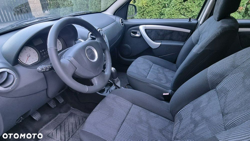Dacia Sandero - 11
