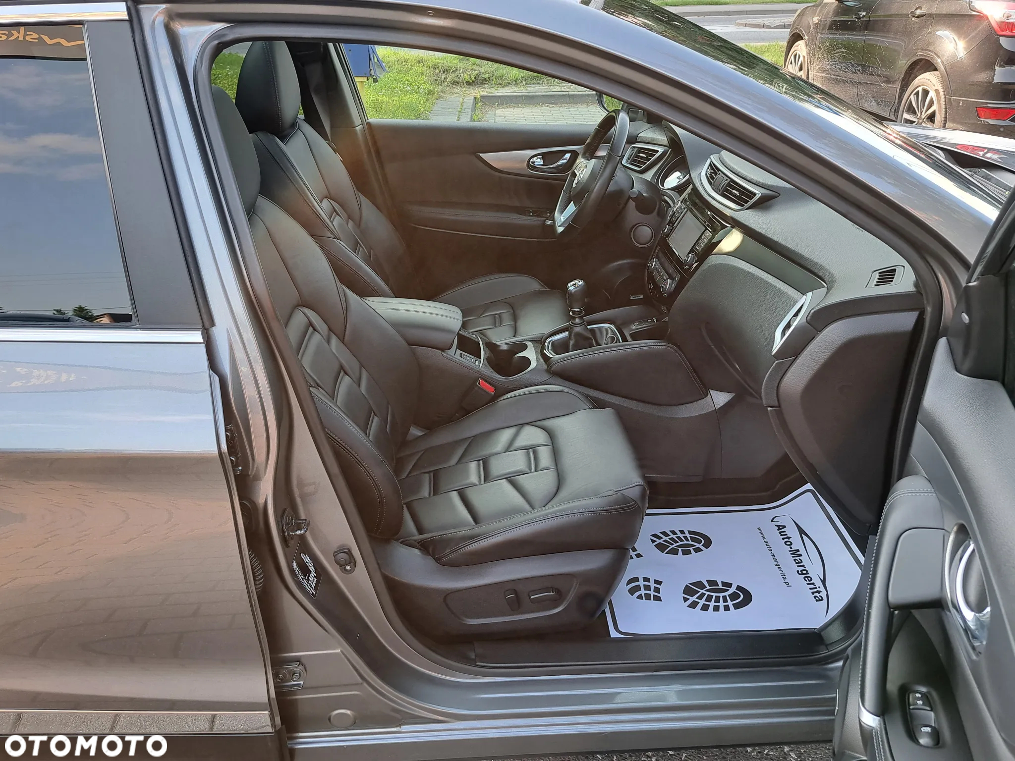 Nissan Qashqai 1.6 DCi Tekna+ - 24