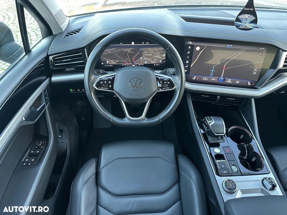 Volkswagen Touareg V6 TDI 4MOTION Style - 23
