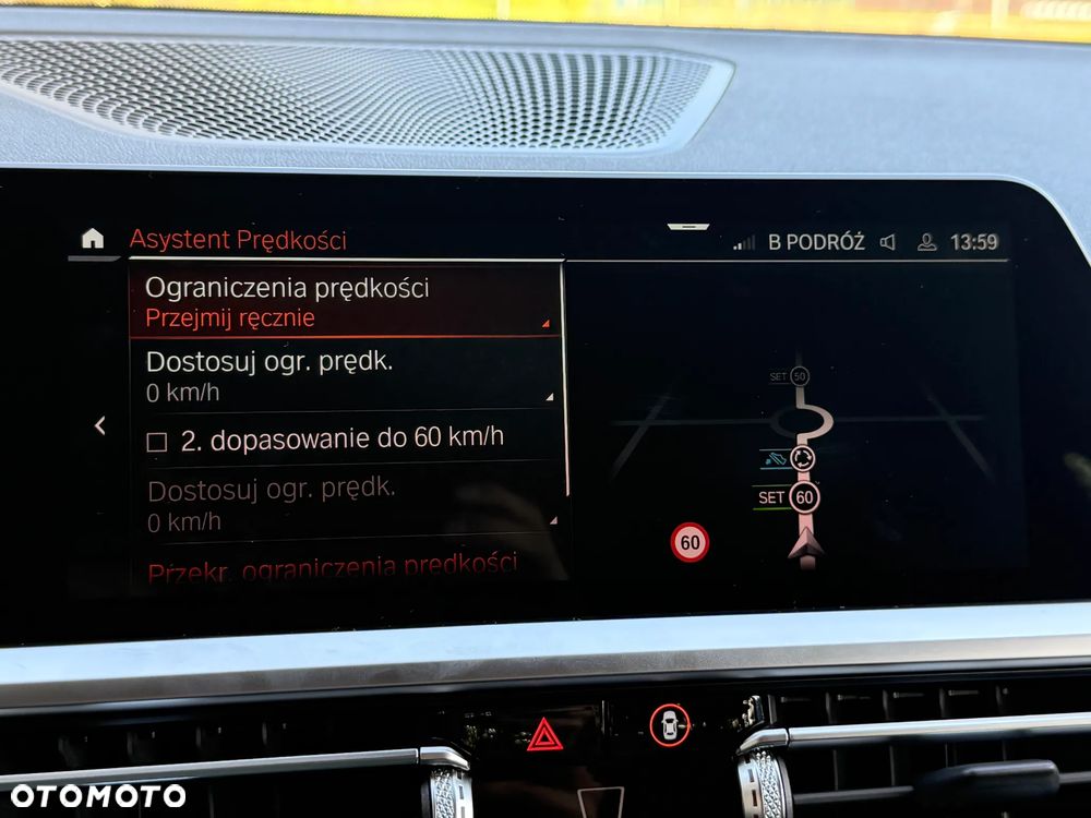 BMW Seria 3 320d Sport Line - 32