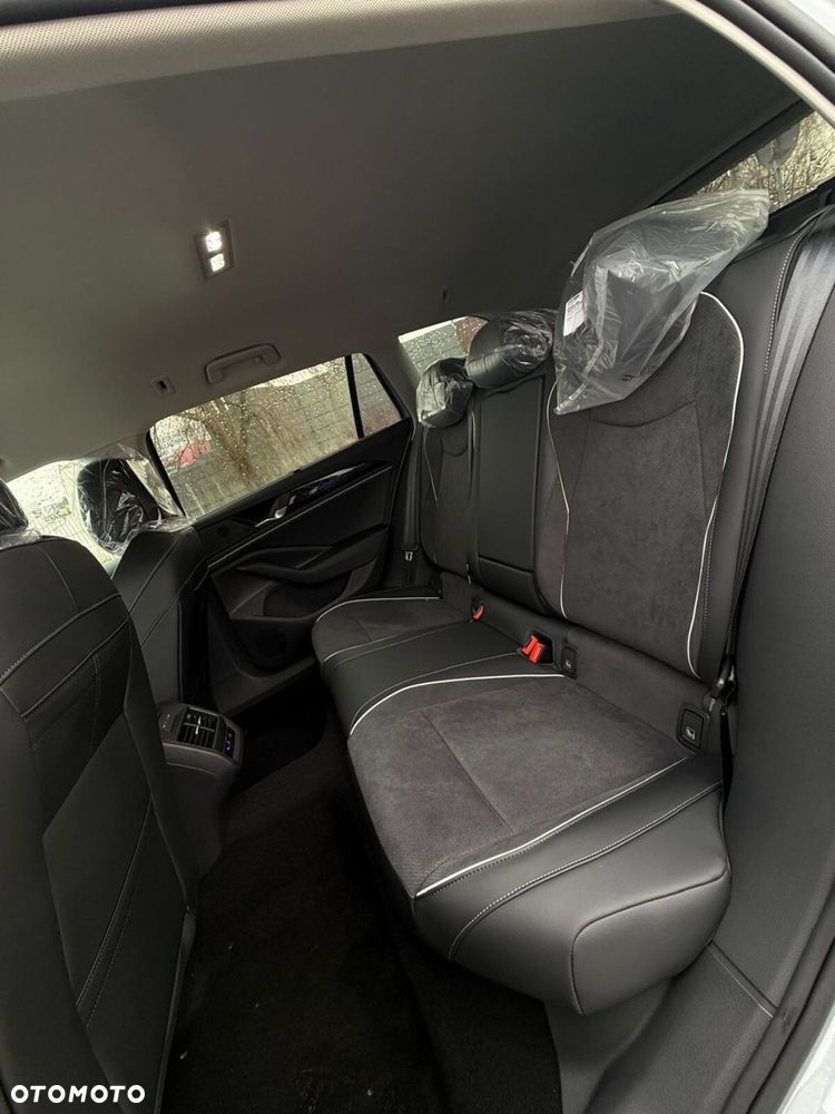 Volkswagen Passat - 35
