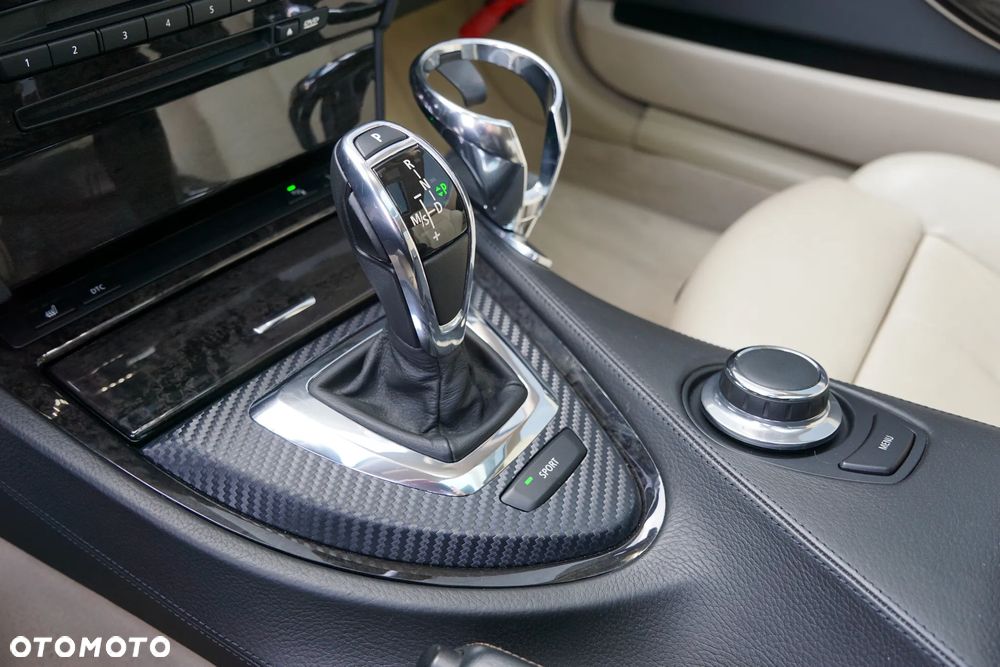 BMW Seria 6 650 i - 24