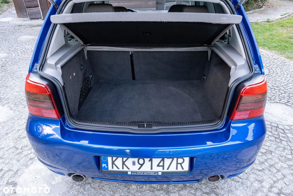 Volkswagen Golf - 23