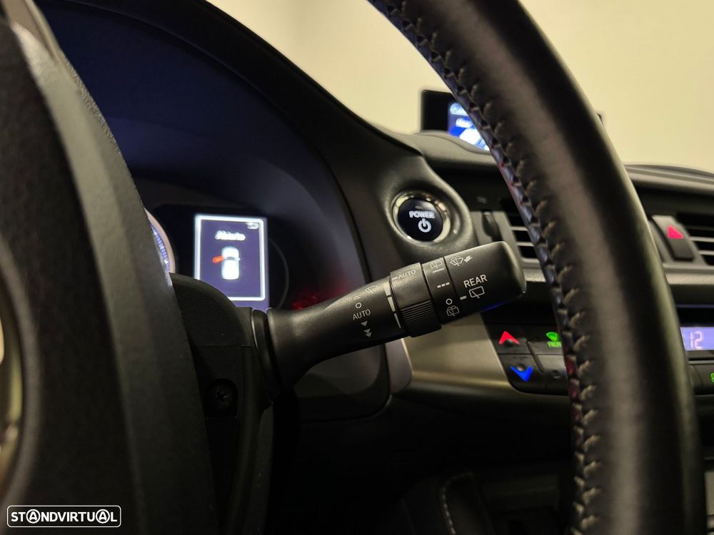 Lexus CT 200h Luxury - 48