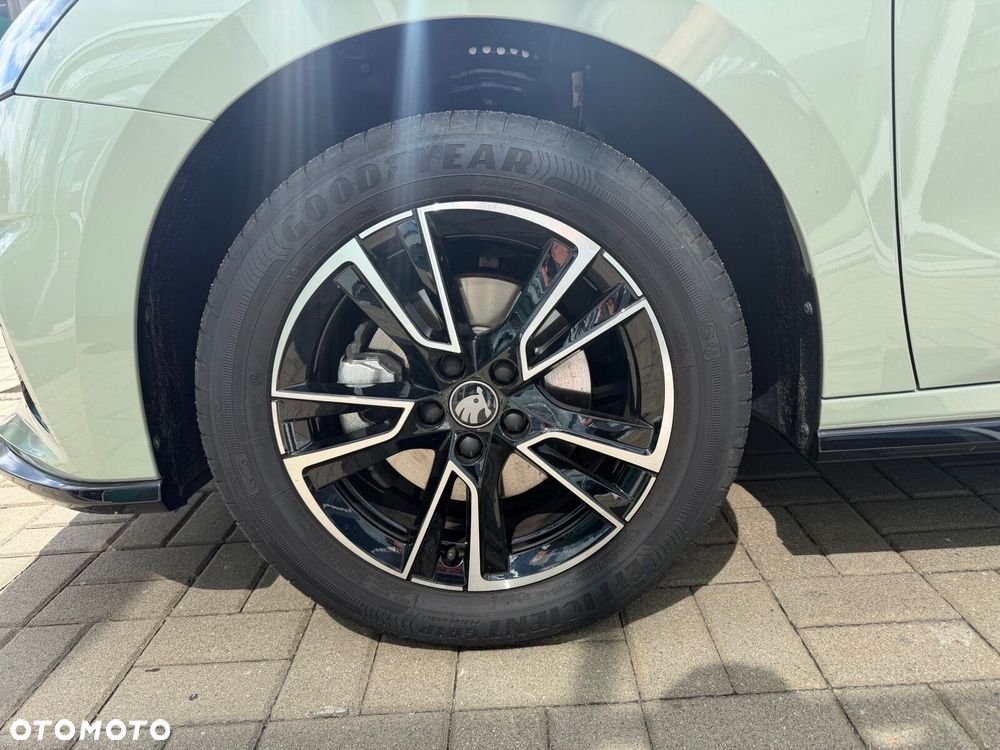 Skoda Fabia 1.0 TSI Monte Carlo - 28