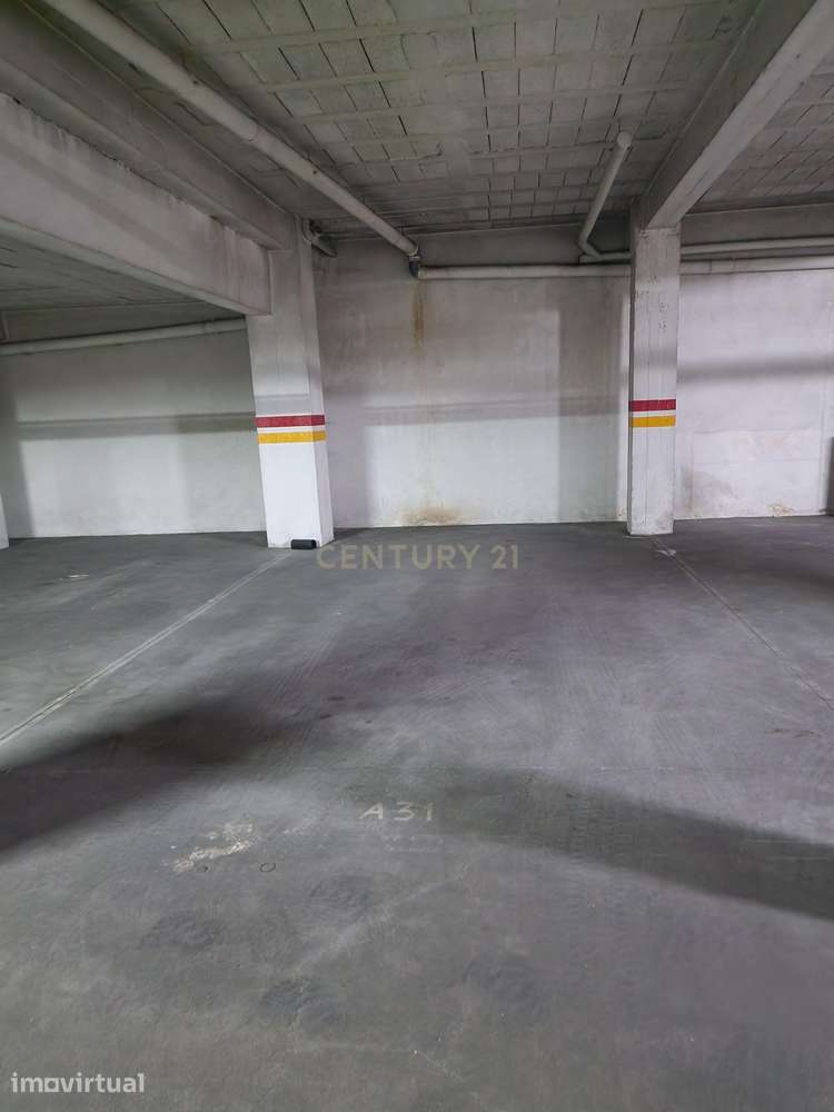 Estacionamento Coberto - Quinta do Conde - Grande imagem: 3/3