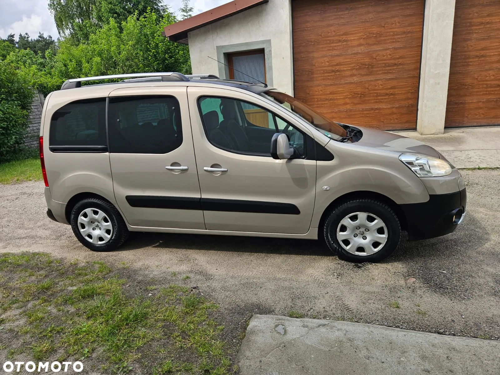 Peugeot Partner Tepee 90 Family - 4