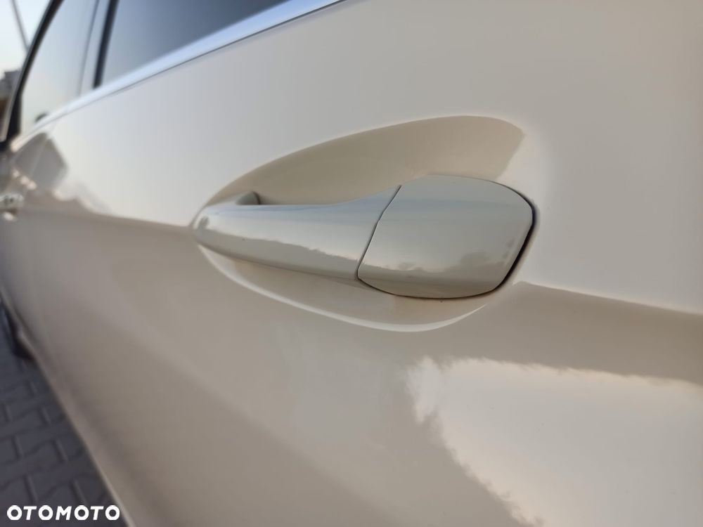 Mercedes-Benz Klasa E 220 BlueTEC 4Matic 7G-TRONIC - 25