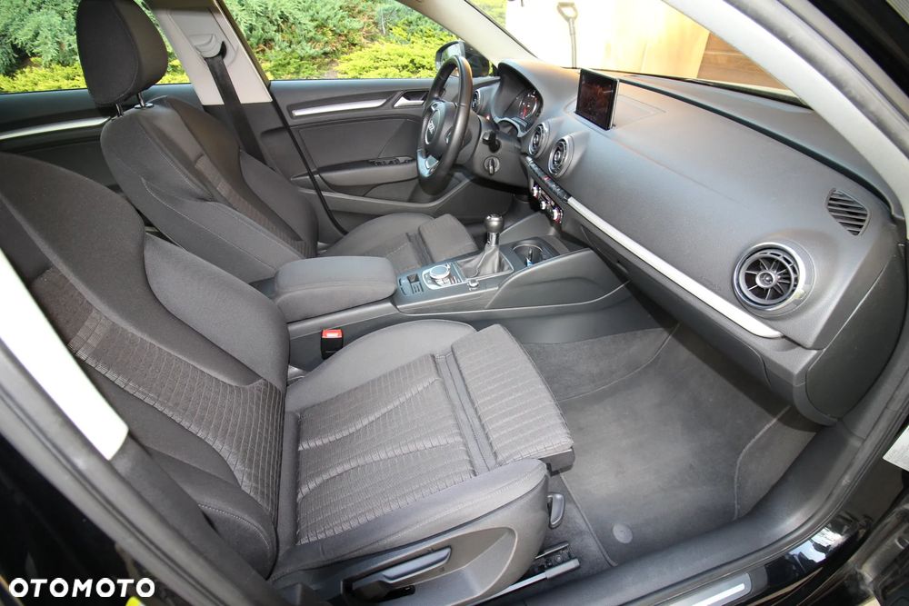 Audi A3 Sportback 1.6 TDI Ambition - 17