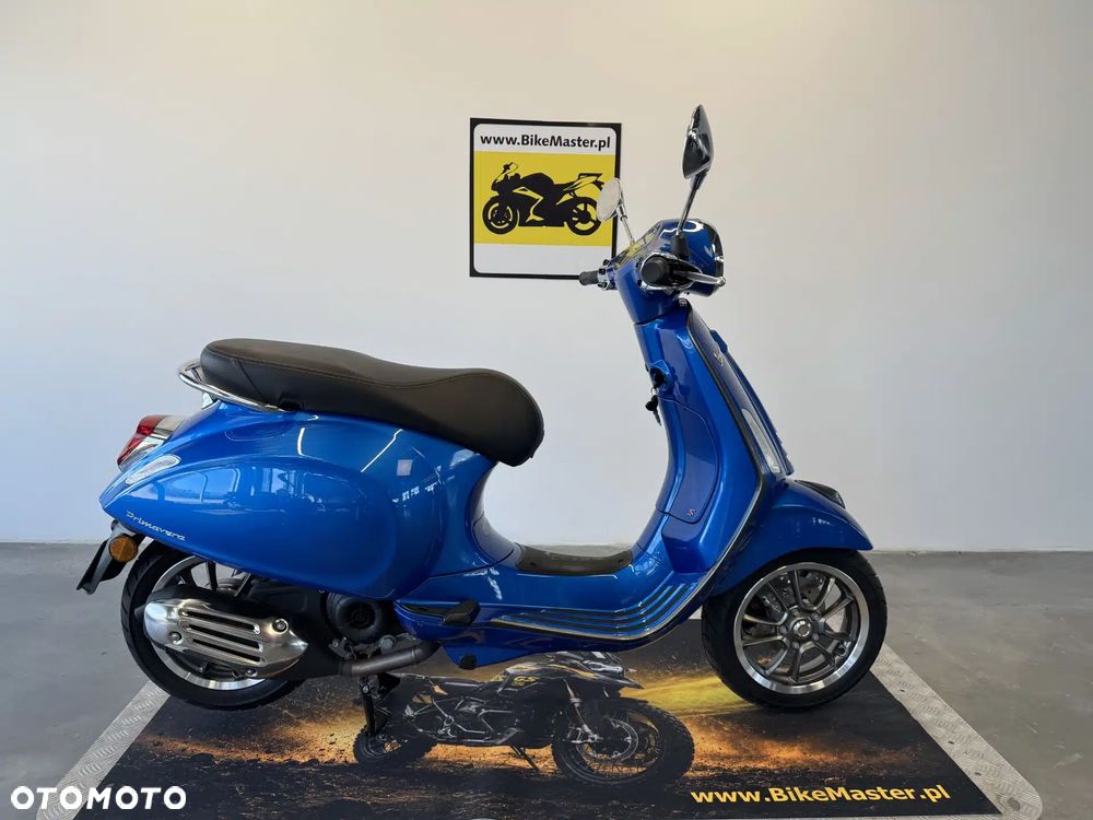 Piaggio Vespa - 1