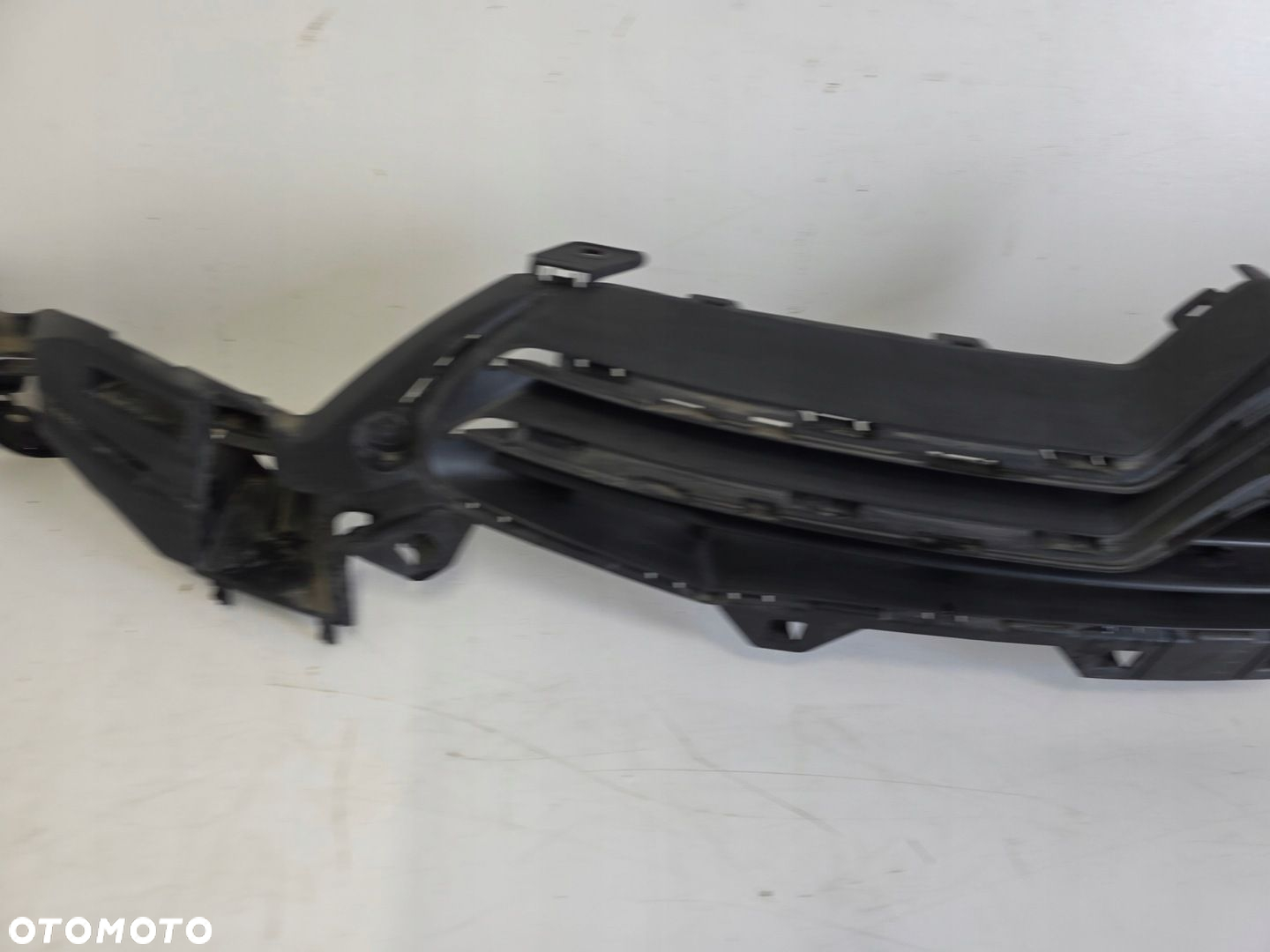 Grill atrapa zderzaka przód CITROEN C4 II 10- - 3