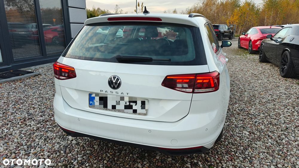 Volkswagen Passat - 5