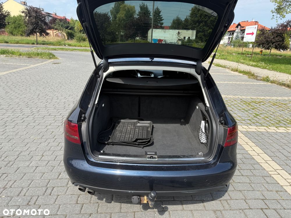 Audi A4 - 8