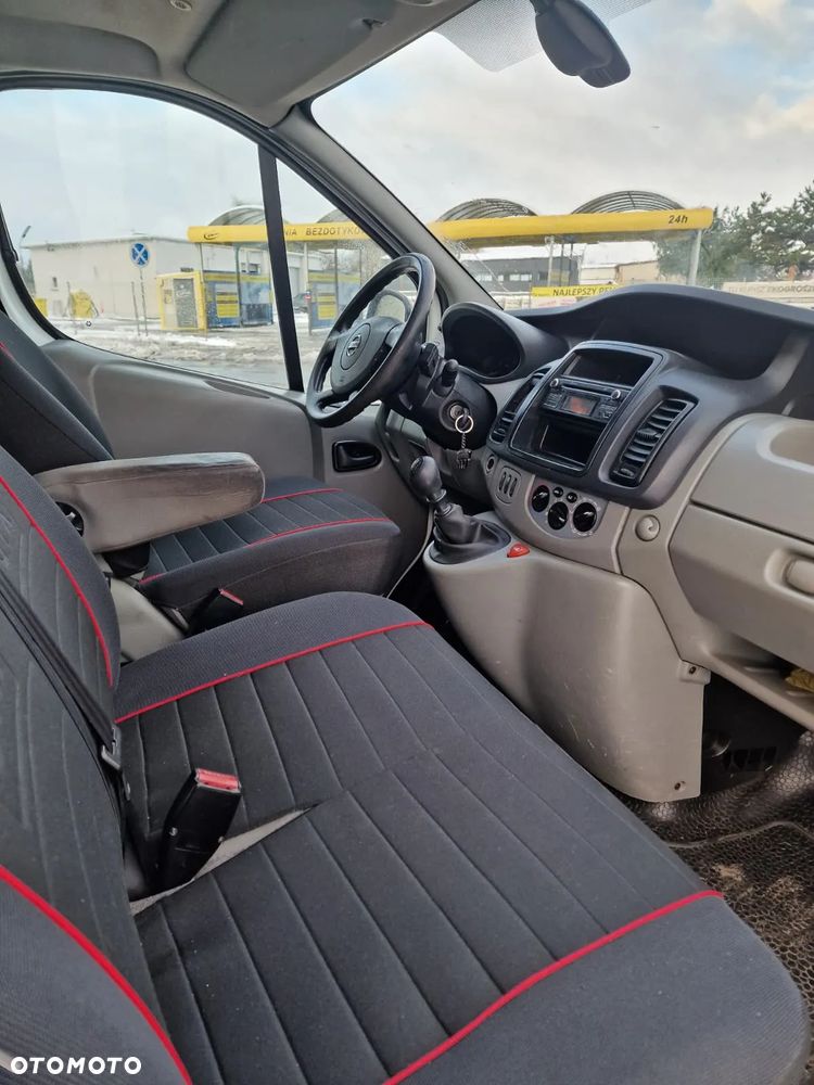 Nissan Primaster - 12