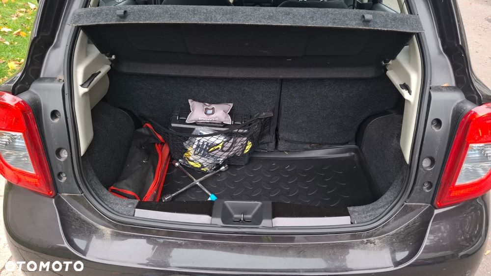Nissan Micra - 31