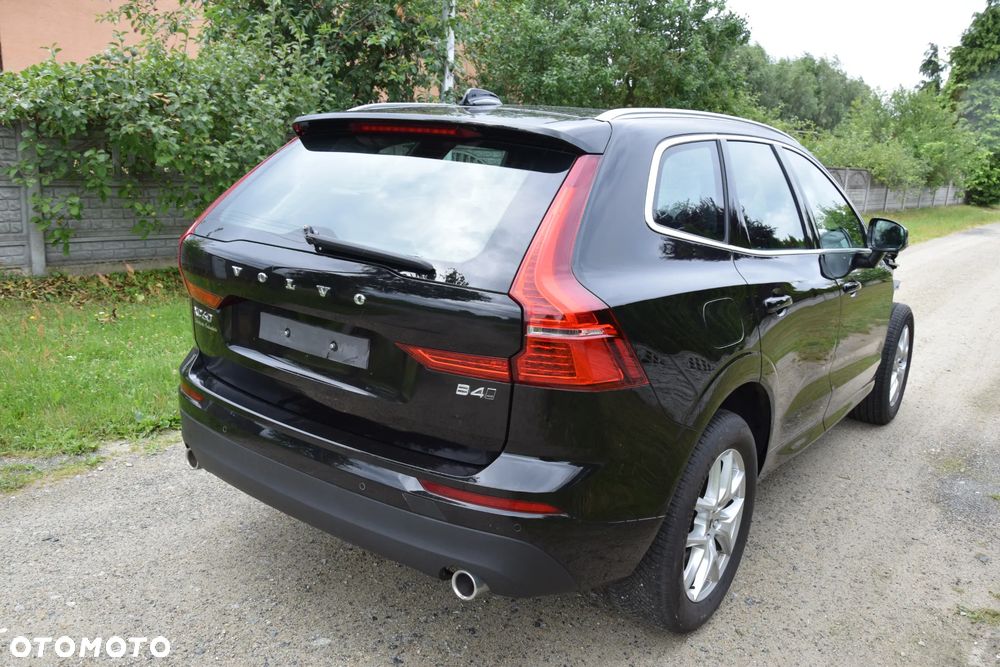 Volvo XC 60 B4 D AWD Geartronic Momentum Pro - 7