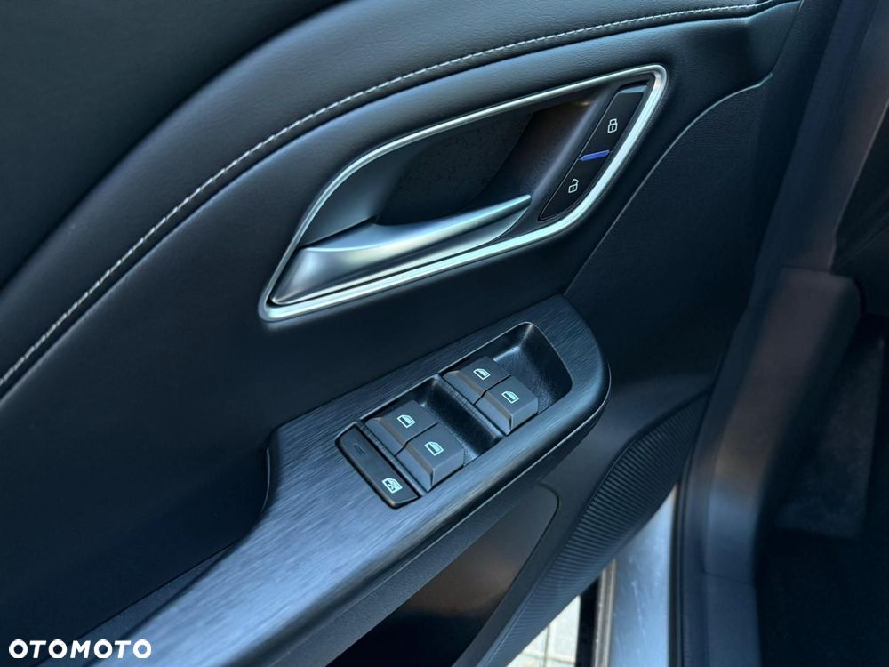 MG ZS 1.5 HEV+ Exclusive - 17