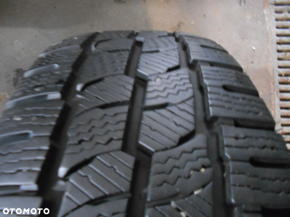 OPONA POJEDYNKA 215/65R15C NORDEXX WINTER SAFE VAN 2 DOT 4021 9MM - 4