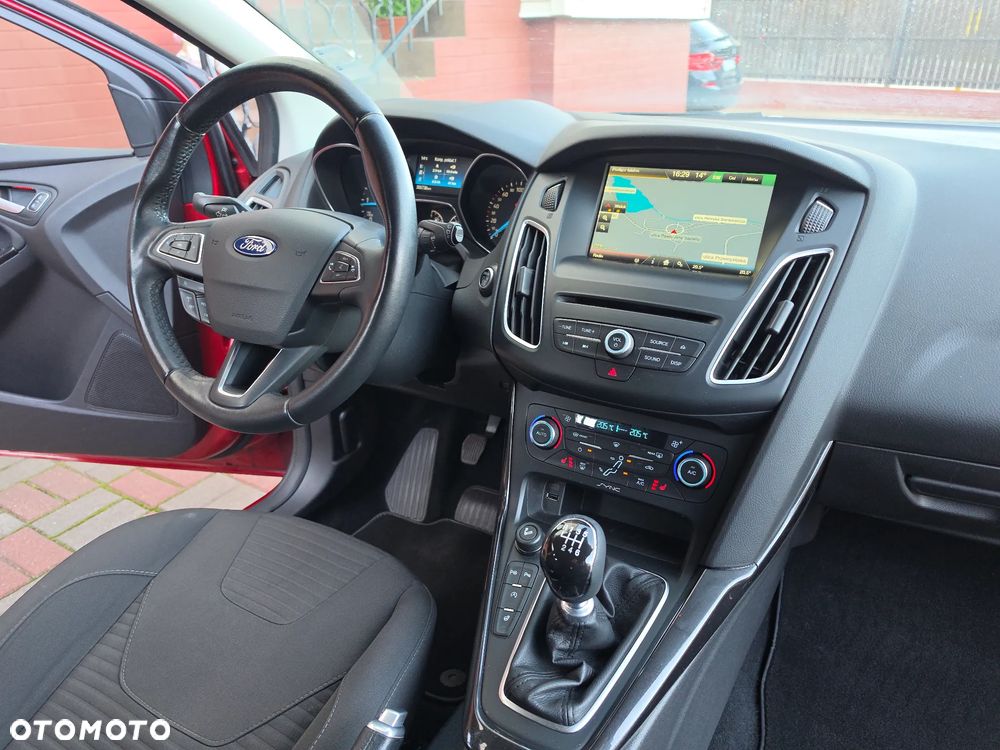 Ford Focus 1.5 TDCi DPF Start-Stopp-System Titanium - 26