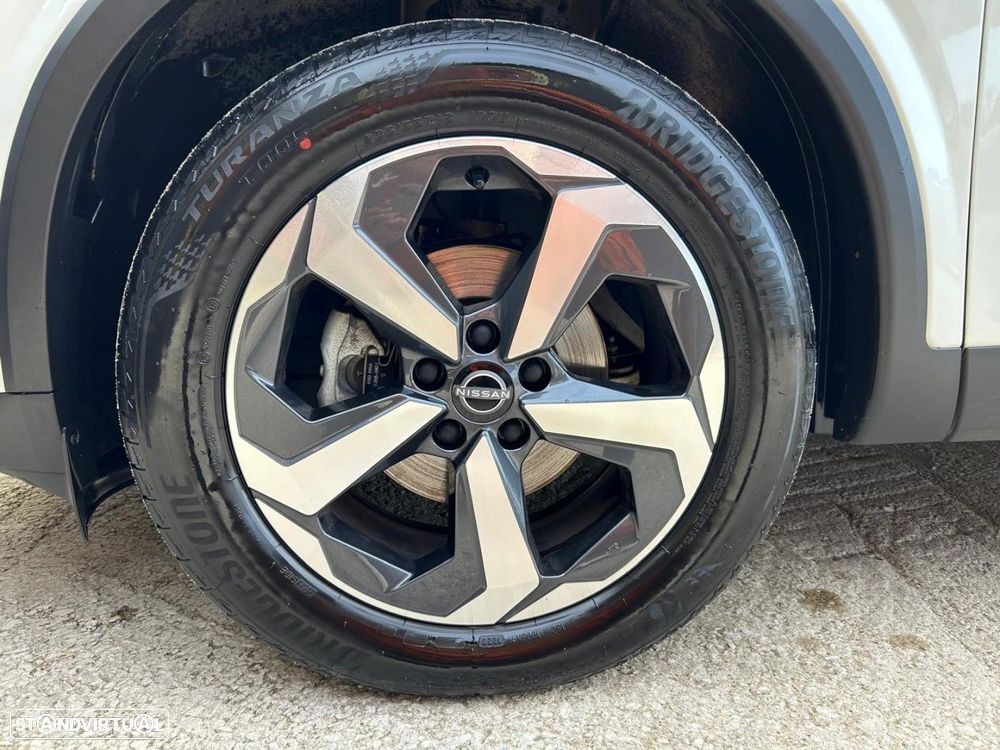 Nissan Qashqai 1.3 DIG-T N-Connecta - 31