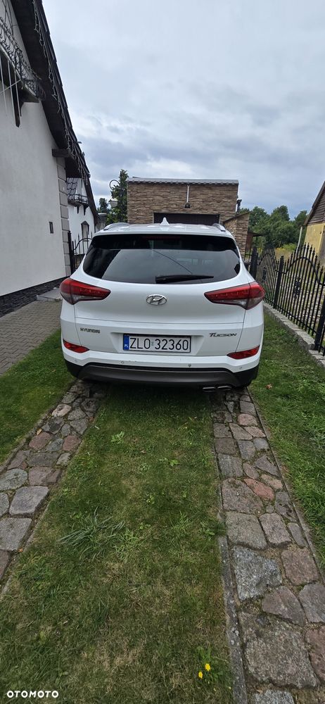 Hyundai Tucson - 4