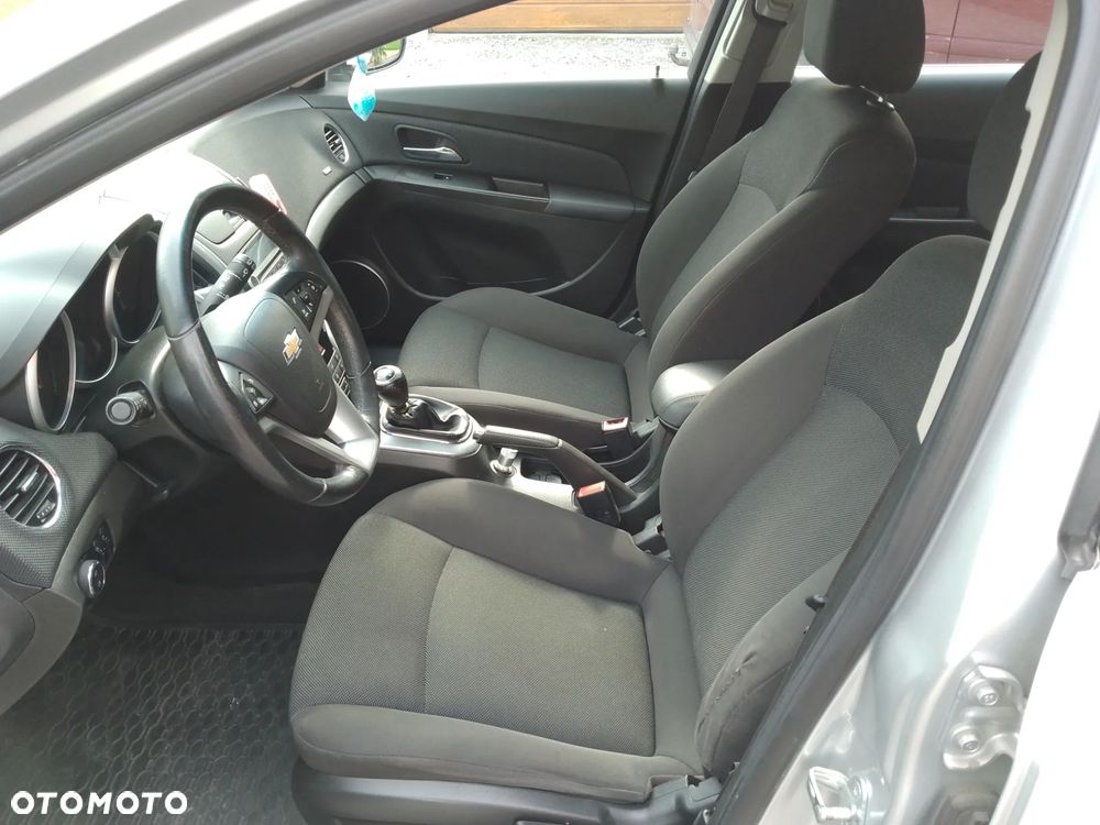 Chevrolet Cruze - 9