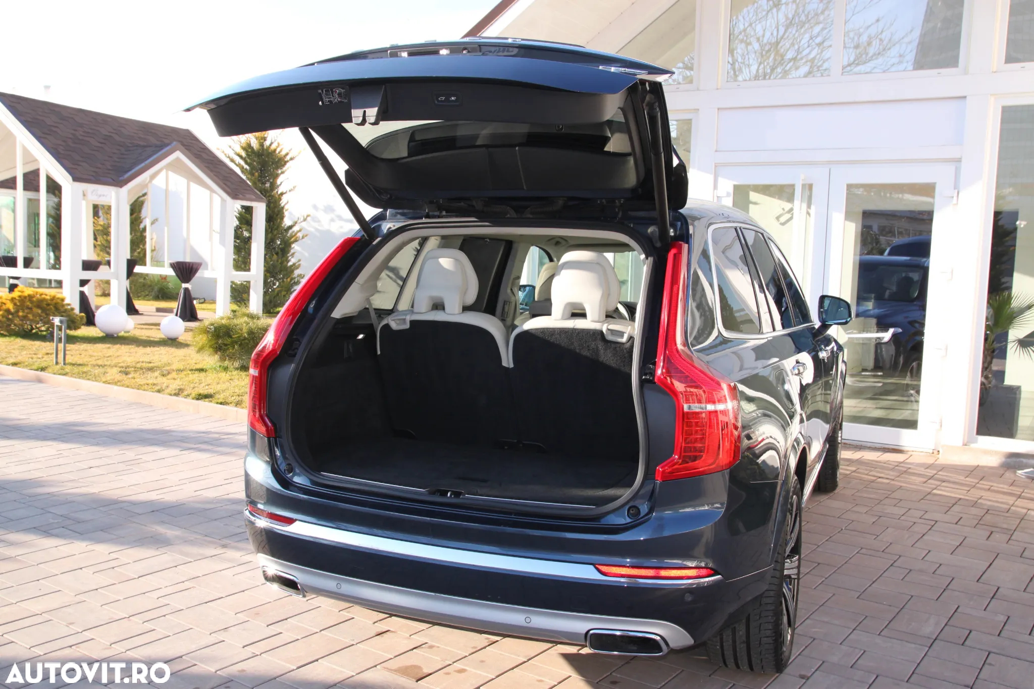 Volvo XC 90 - 21