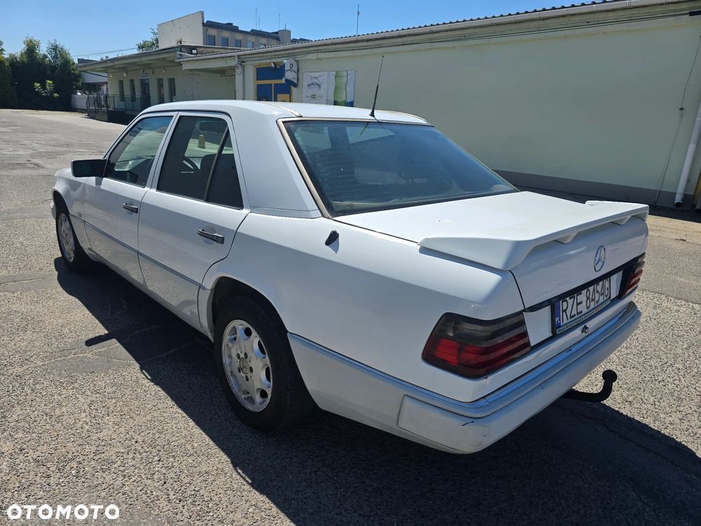 Mercedes-Benz W124 (1984-1993) - 4