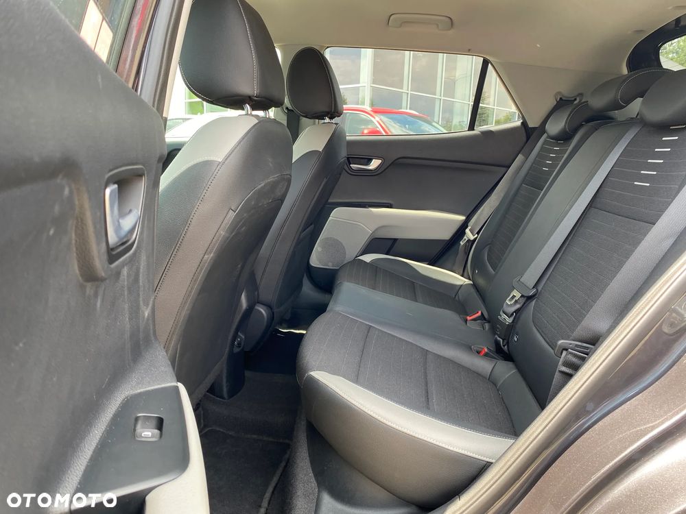 Kia Stonic 1.4 L - 12