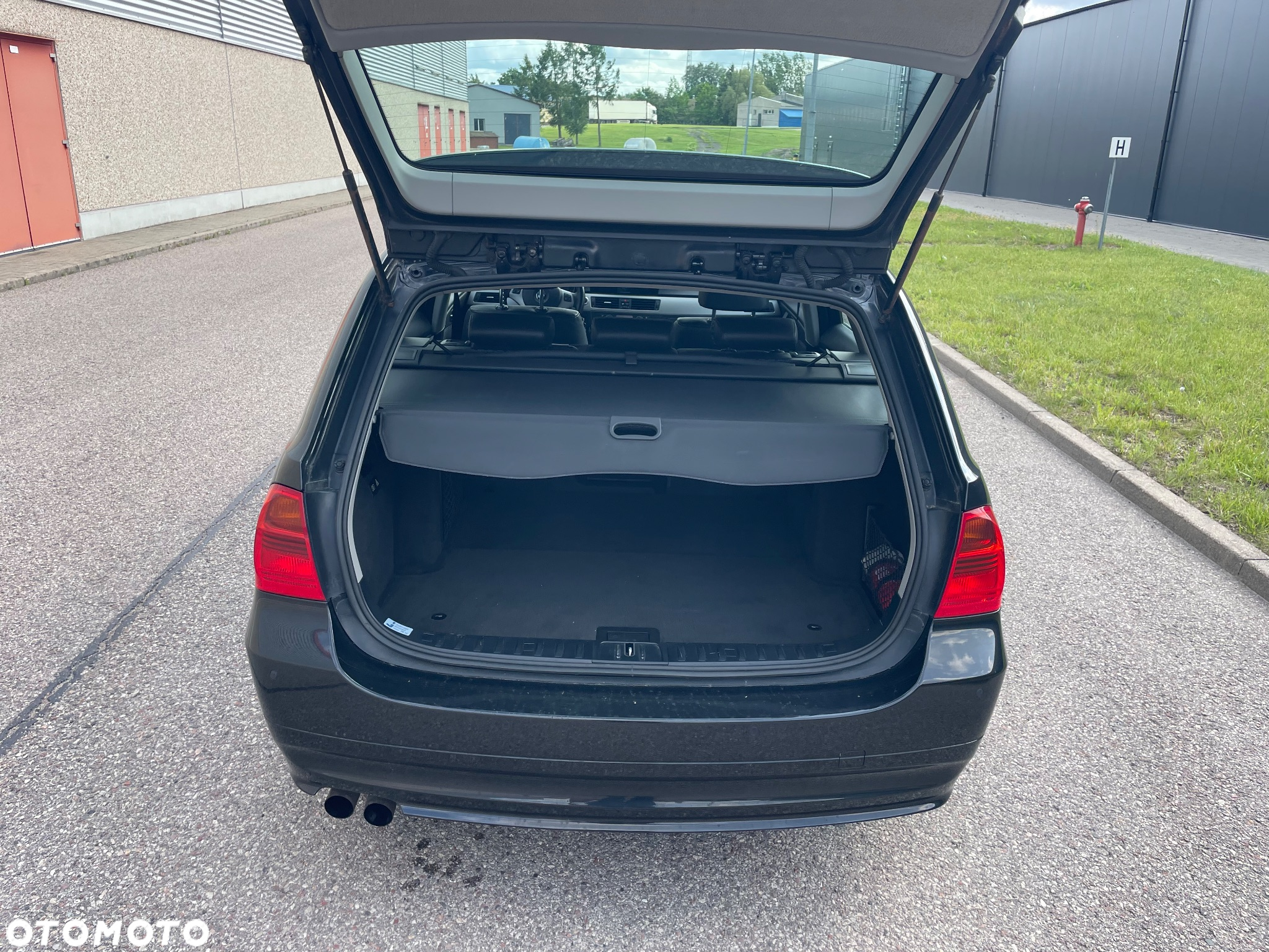 BMW Seria 3 325i Touring - 7
